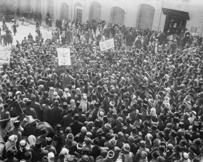 הפגנה אנטי ציונית בשער שכם בשנת 1920