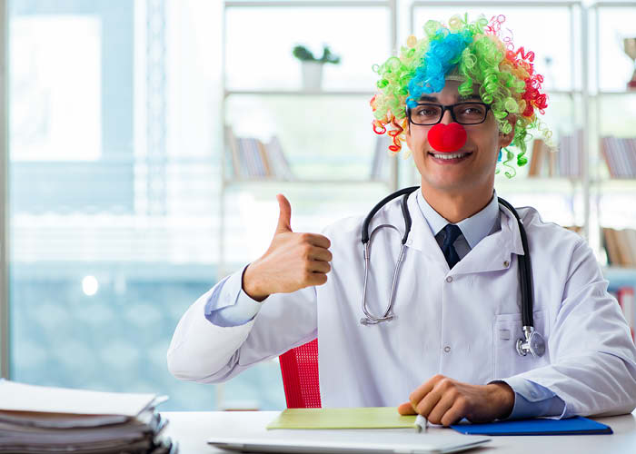 רופאה בשושן הבירה